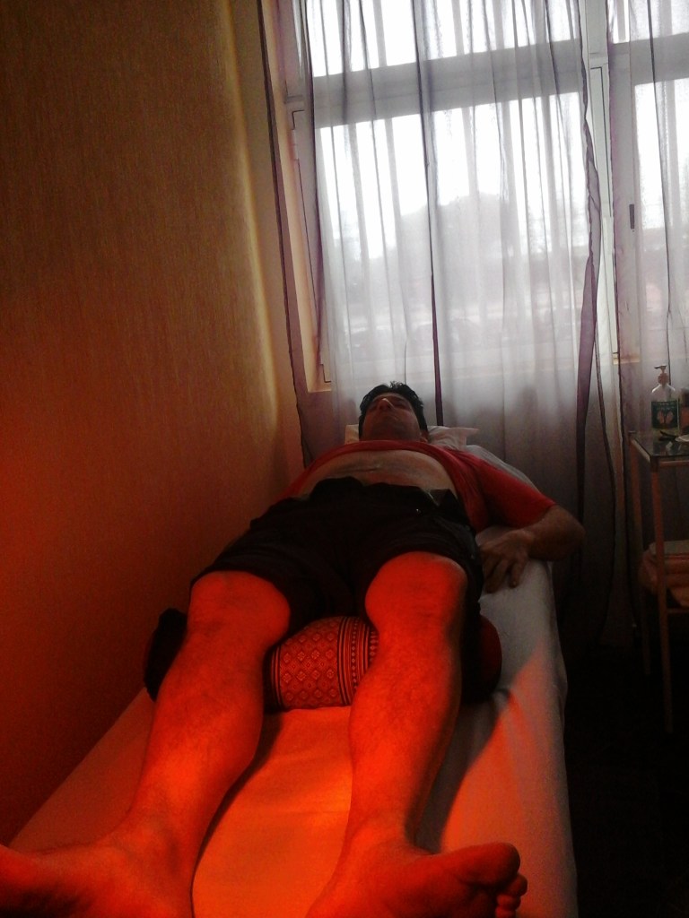 Alumn@ recibiendo tratamiento de su compañero de prácticas