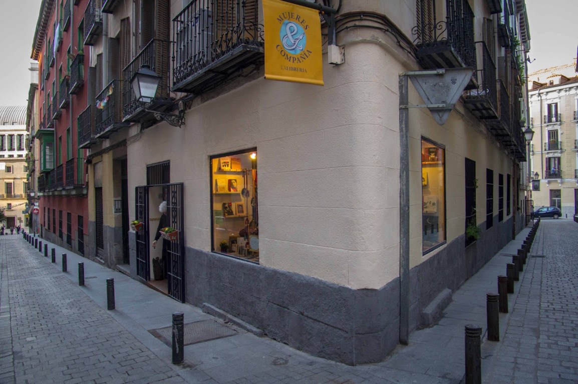 3 Agosto, CONVERSATORIO en Mujeres y Compañía la libreria.-Madrid